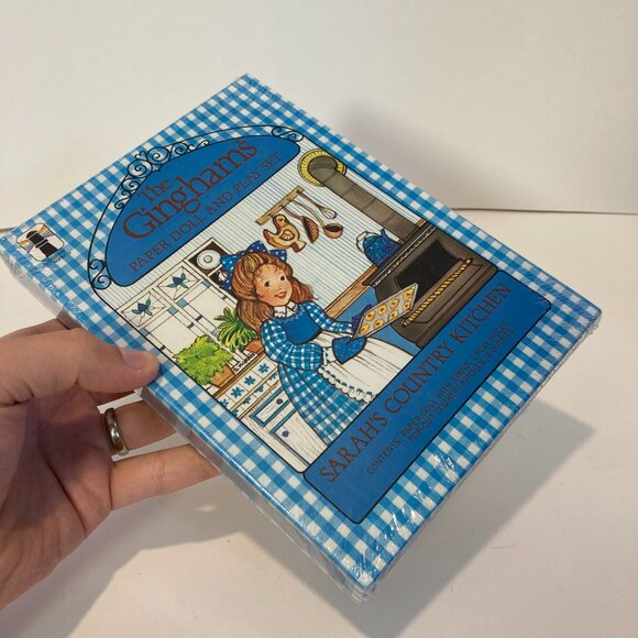 The Ginghams Paper Doll Box Set Sarah's Country Kitchen 1979 Factory Sealed - Picture 3 of 9